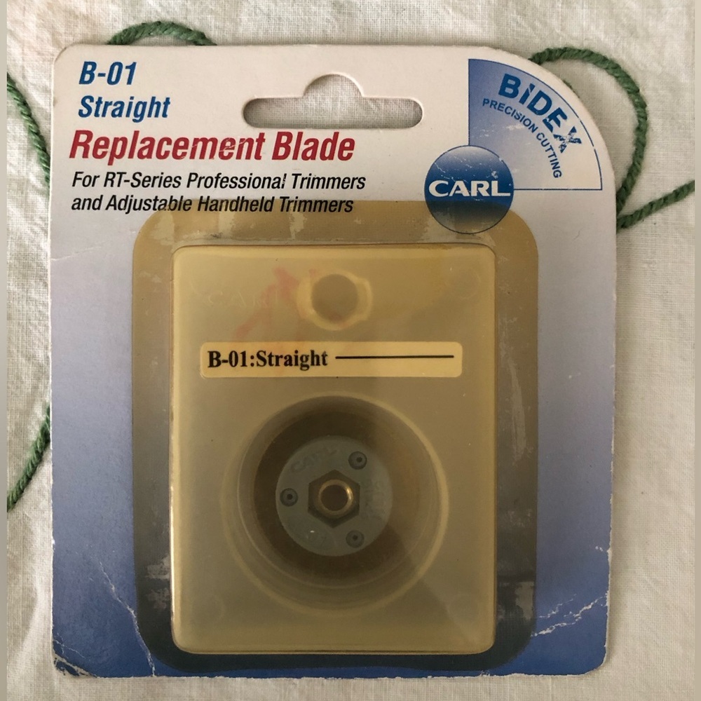 Bidex rands B-01 Straight Replacement Blade designed for professional trimmer